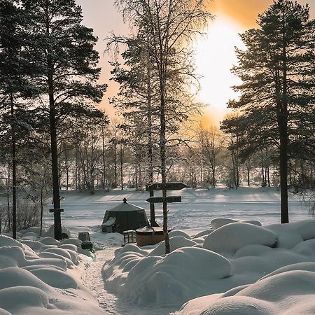 Aurora Igloo With Private Hot Tub By Invisible Forest Lodge Rovaniemi Exterior photo